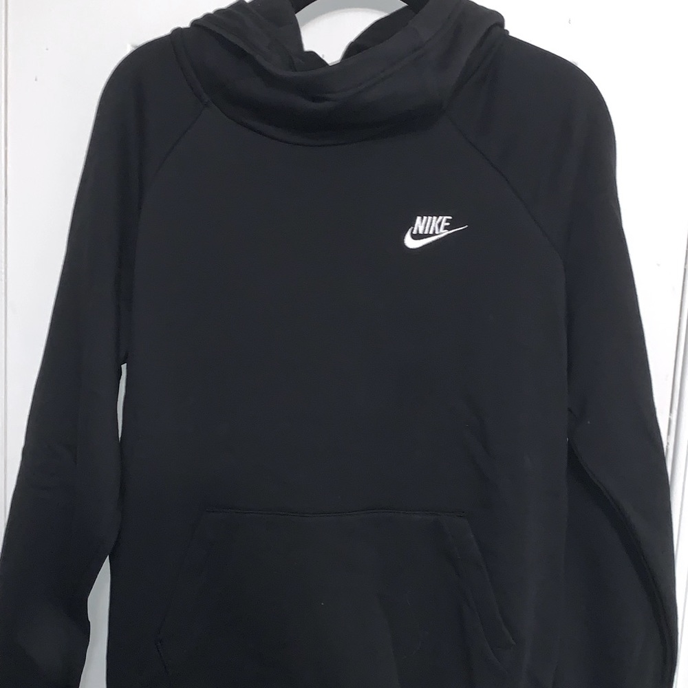 Women’s Nike sweatshirt Funnel Neck size M